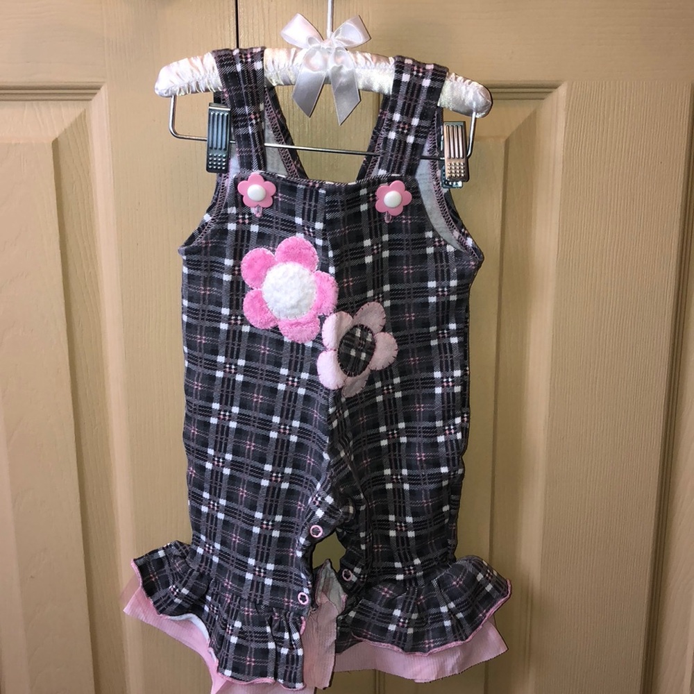 Cach Cach jumper and hat set